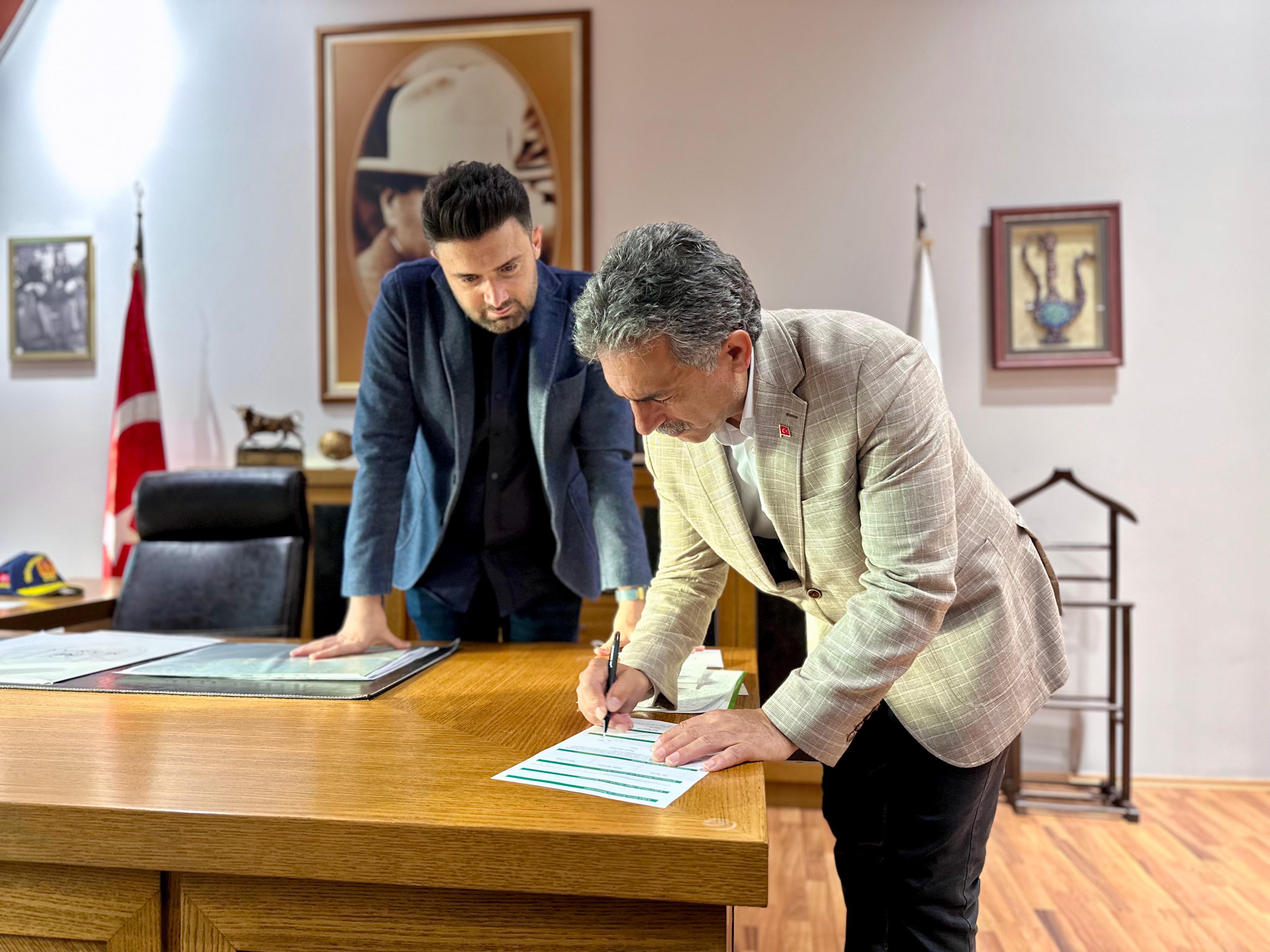 Şükrü Deviren: “Bursaspor’a Destek Sağlayacak Her Projenin Yanındayız”