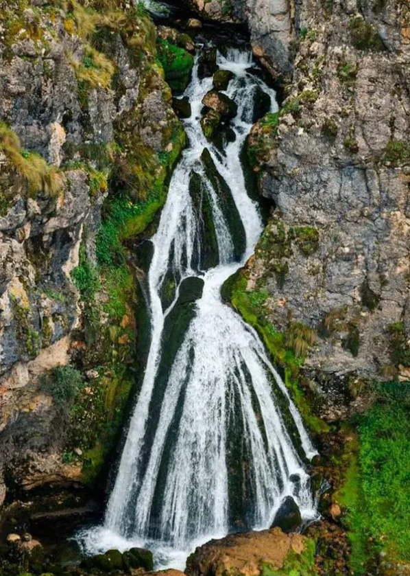 Dünyada var olduğuna inanamayacağınız muhteşem yerler