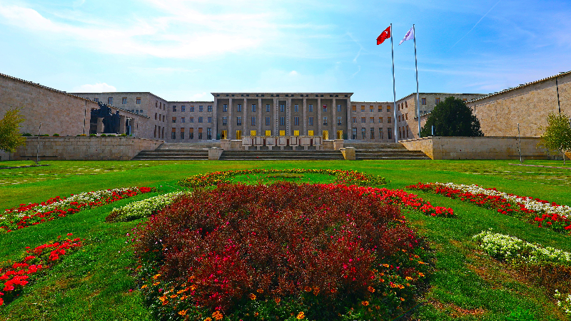 Millet Partisi’nden TBMM’deki sloganlara tepki: “Birliğimizle oynanmasına izin vermeyiz”