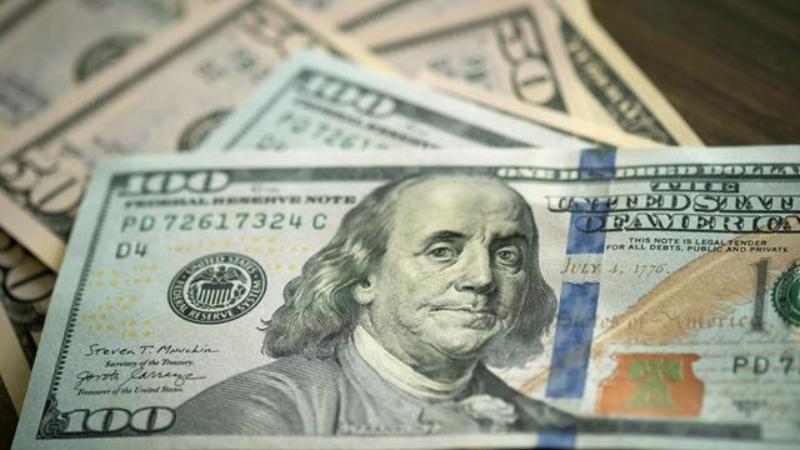 Dolar haftanın son gününe yatay başladı