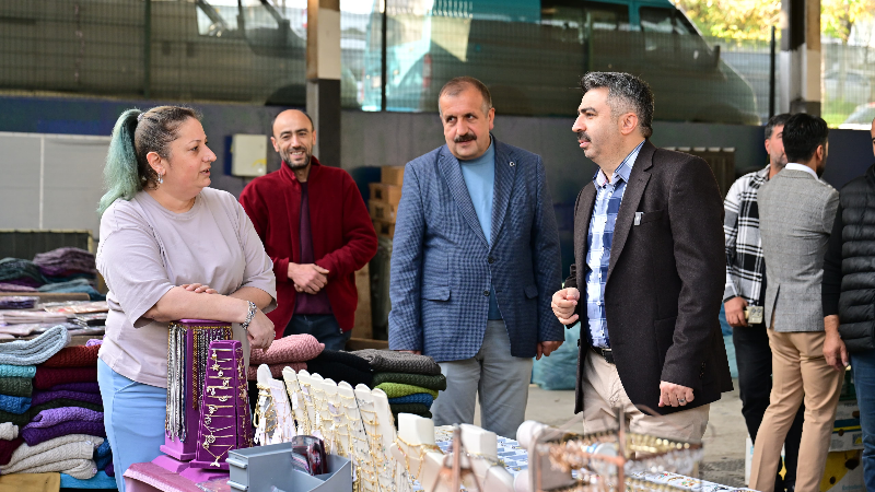 Başkan Yılmaz'dan pazar esnafına "Ortak Akıl" vurgusu