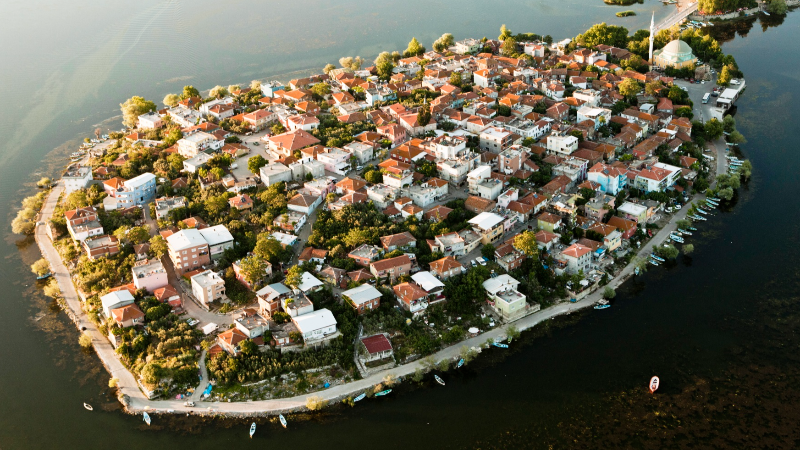 Gölyazı’nın güzellikleri 7/24 dünyaya açıldı