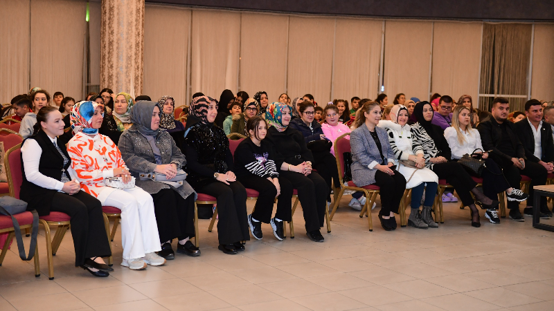 Naim Süleymanoğlu, vefatının 8’inci yılında Osmangazi’de anıldı