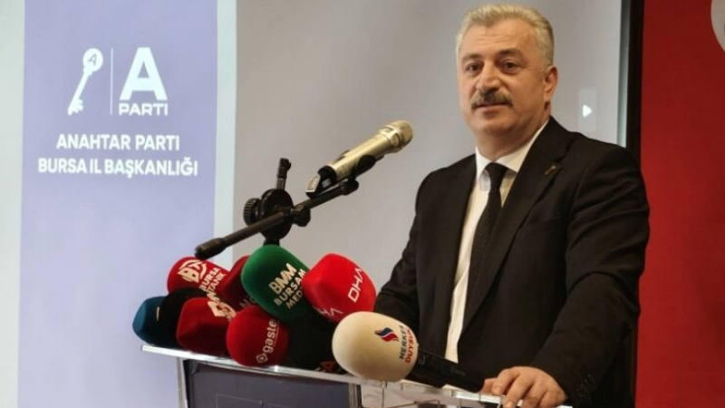 Fikret Aslan'dan yerel yönetimlere sert tepki