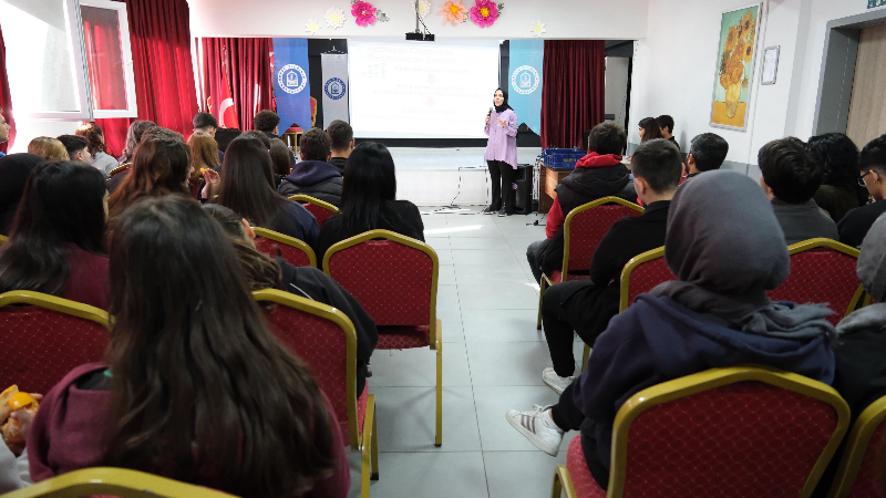 Yıldırım’da gençlere sağlıklı beslenme seminerleri başladı