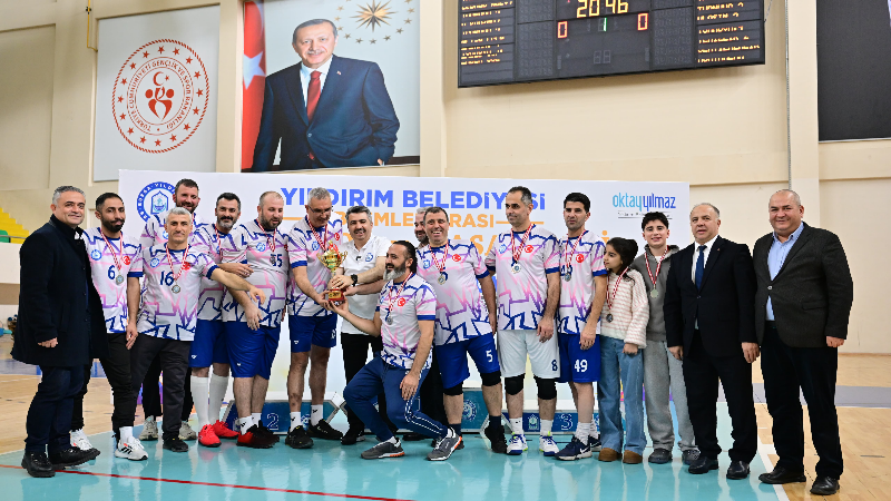 Yıldırım’da Şampiyonluk Kupası Zabıta Müdürlüğü’nün oldu