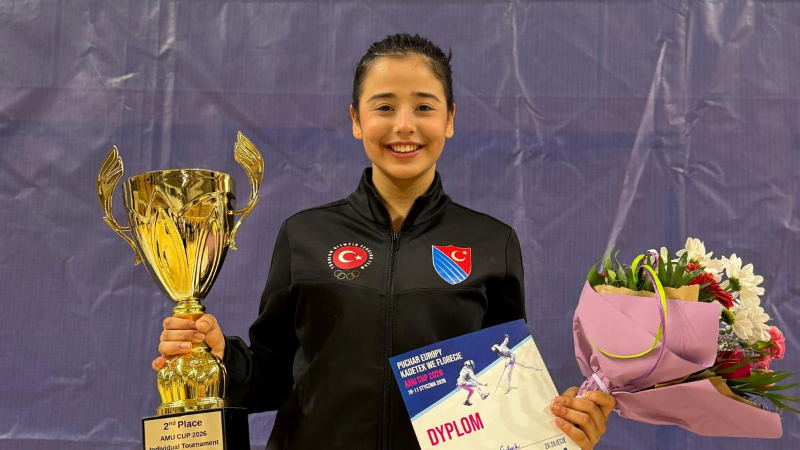 Elvin Günışık’tan Polonya’da gümüş madalya