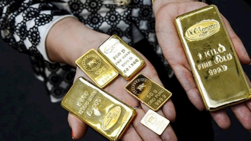 Altın tarihi zirvede: Ons fiyatı 5 bin doları aştı