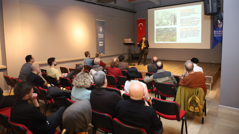 Bursa’nın mimari hafızası “Bursa Bellek” söyleşilerinde ele alındı
