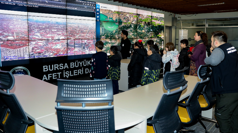 Bursa’da çocuklara afet bilinci atölyesi