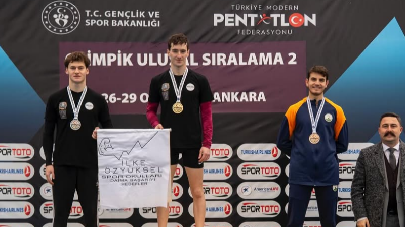 Beşli branşta büyük başarı: Arda Meriç Türkiye üçüncüsü