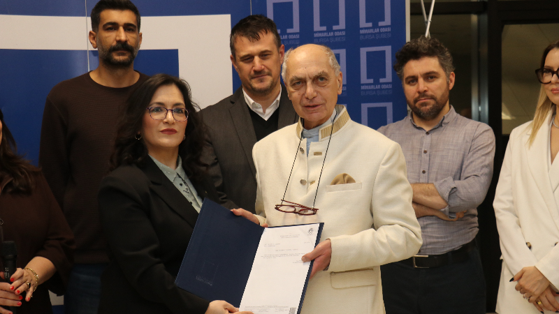 Bursa Mimarlar Odası’nda Şirin Rodoplu Şimşek güven tazeledi