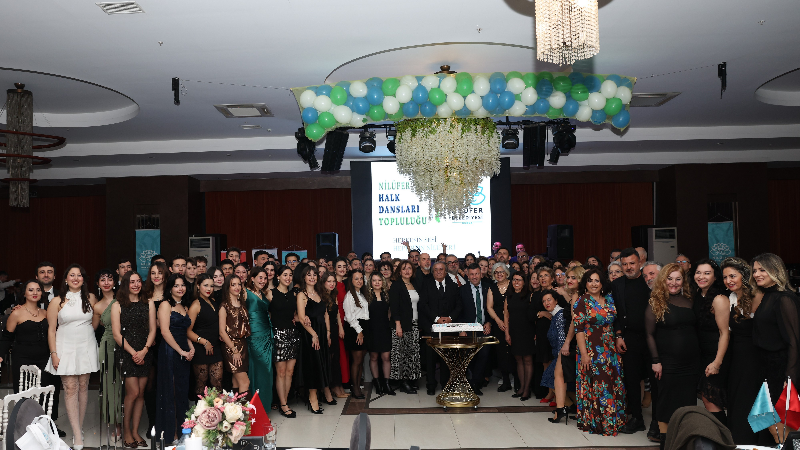 Sahne ışıkları altında 25 yıl: Nilüfer’de görkemli kutlama